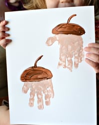 handprint-acorn-craft-for-kids