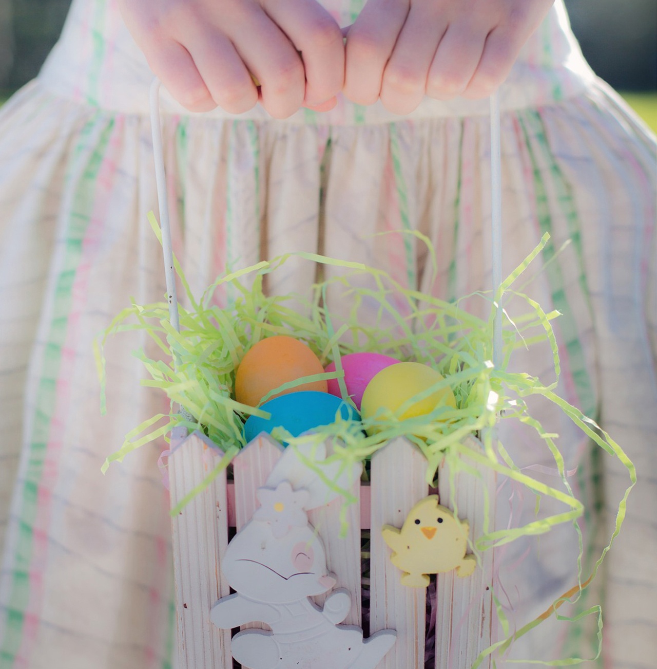 7 Tips For Hosting a Stress Free Easter Egg Hunt